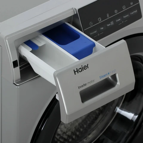 Стиральная машина Haier HW60-BP12929ASE Silver инвертор, 6кг, 39.4см, сер. люк, поворотный мех. 